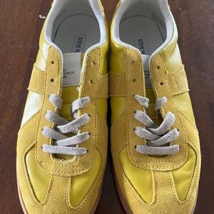 Steve Madden Men's Yellow Sneakers